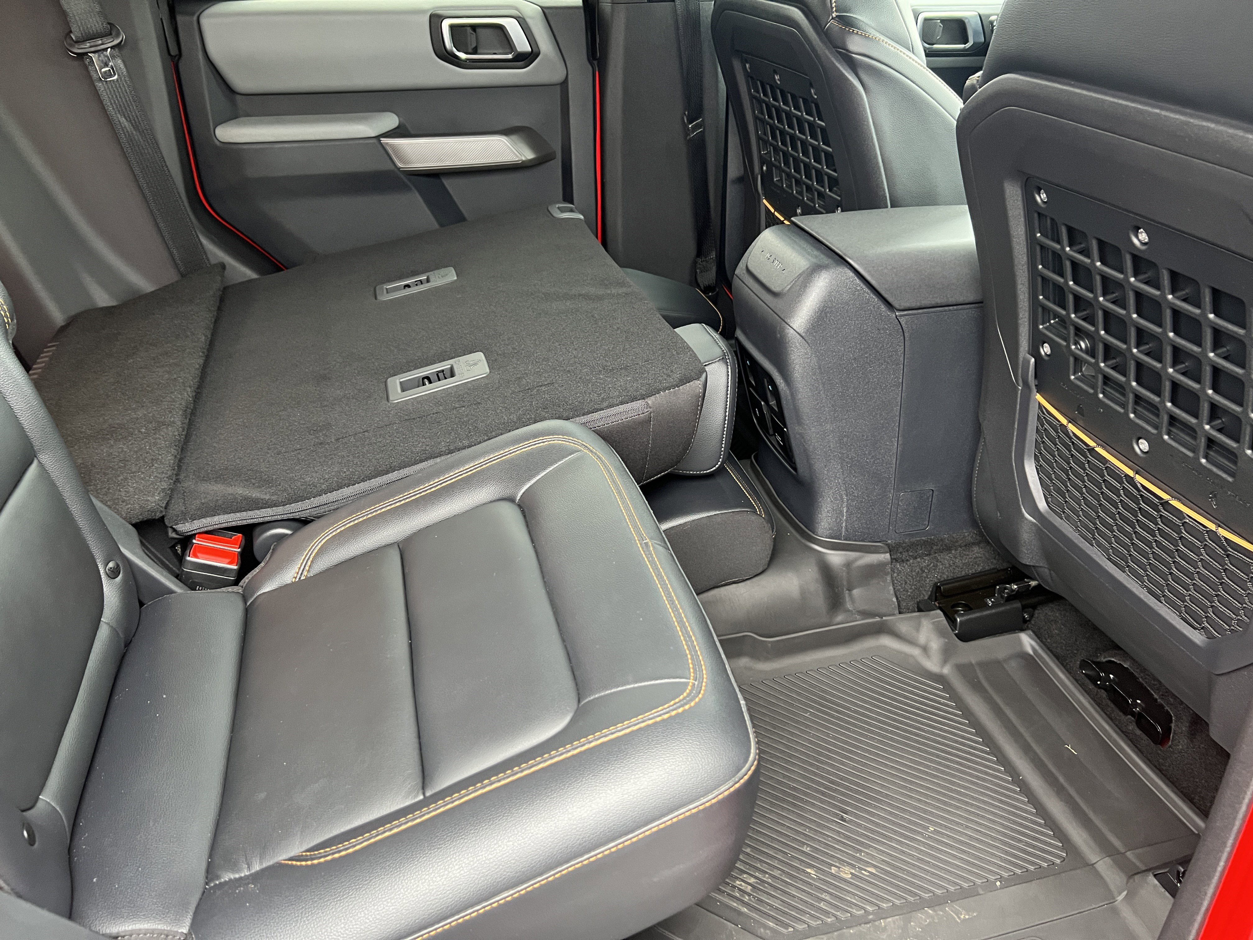 Used 2023 Ford Bronco Badlands image 22