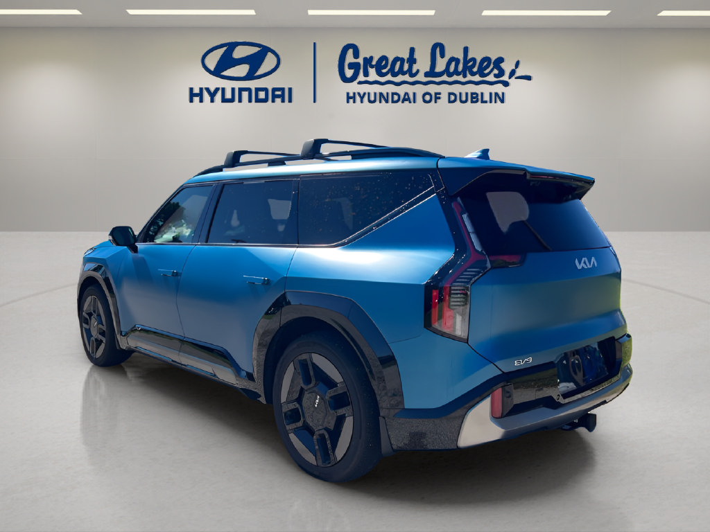 Used 2024 Kia EV9 GT-Line AWD/4WD image 3