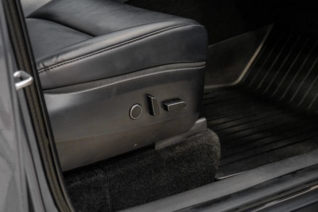 Used 2021 Tesla Model Y 2WD image 45
