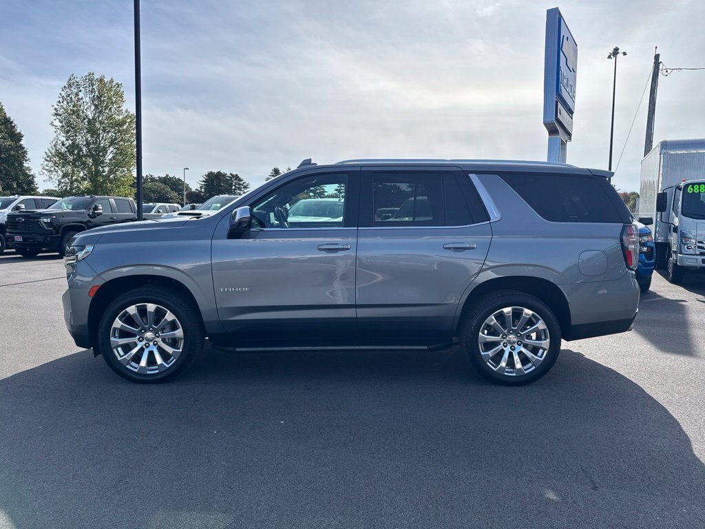 Used 2021 Chevrolet Tahoe Premier w/ Premium Package AWD/4WD image 10