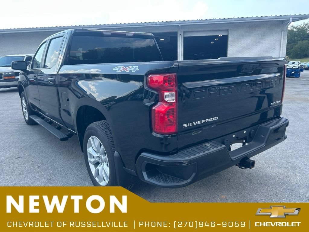 Used 2022 Chevrolet Silverado 1500 Custom AWD/4WD image 6