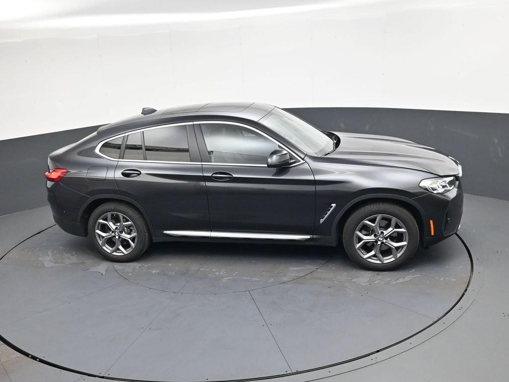 Used 2025 BMW X4 xDrive30i image 26