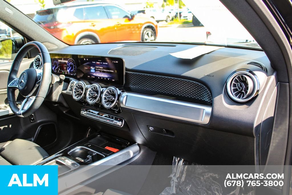 Used 2024 Mercedes-Benz EQB 250+ image 23