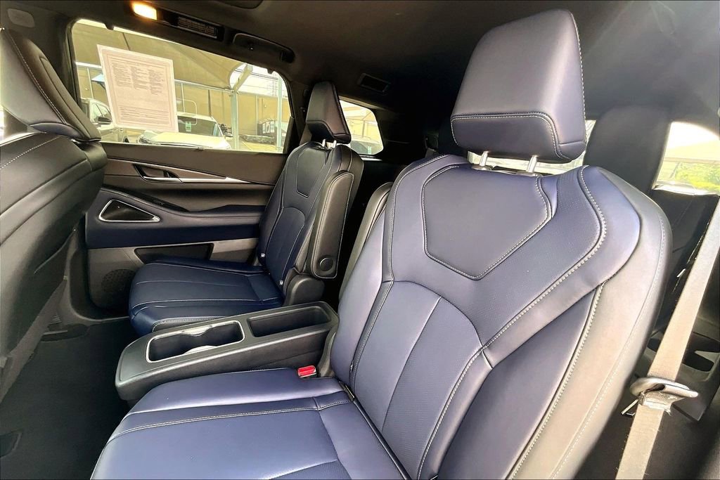 Certified 2026 INFINITI QX60 Sport w/ Dark Cargo Package image 38
