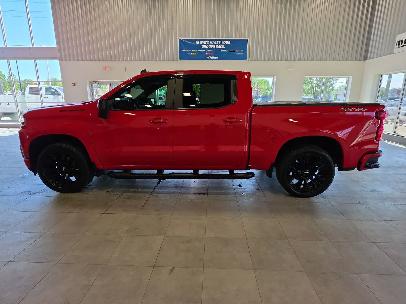 Used 2020 Chevrolet Silverado 1500 RST w/ Rally Edition AWD/4WD image 12