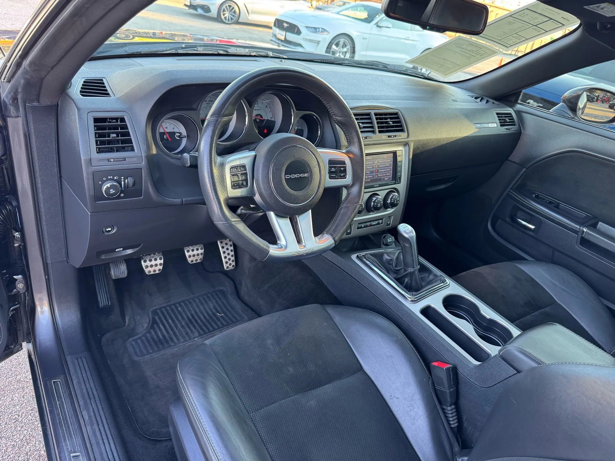 Used 2014 Dodge Challenger SRT8 w/ Harman/Kardon Audio Group image 28