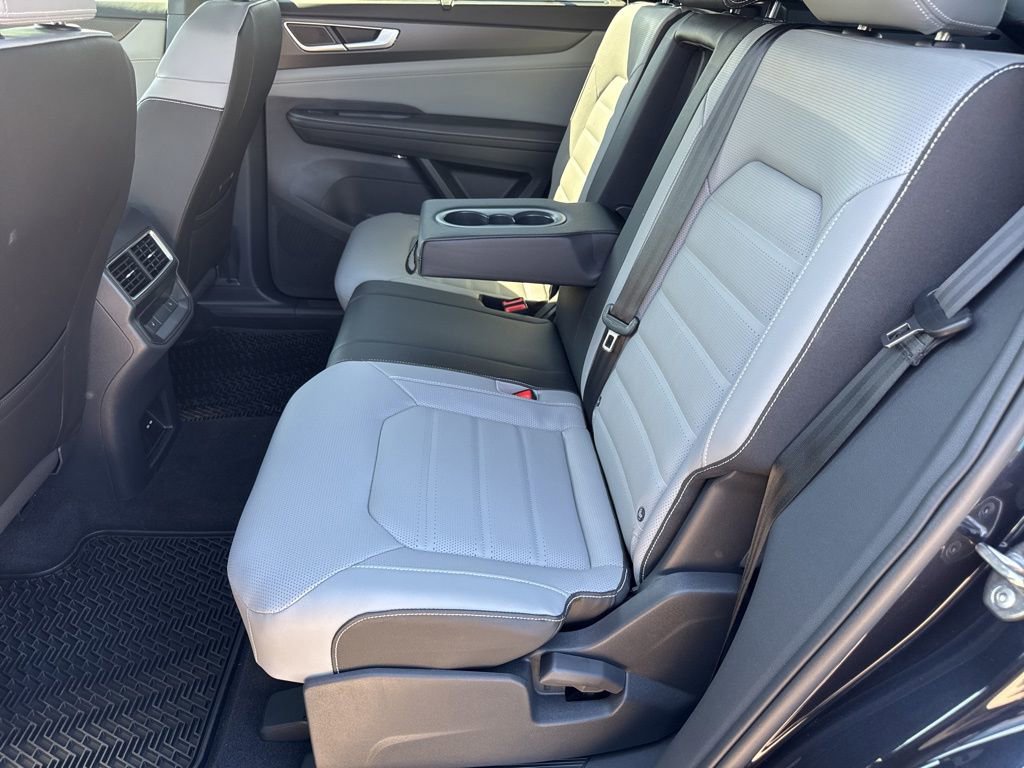 New 2026 Volkswagen Atlas Cross Sport SEL R-Line AWD/4WD image 11