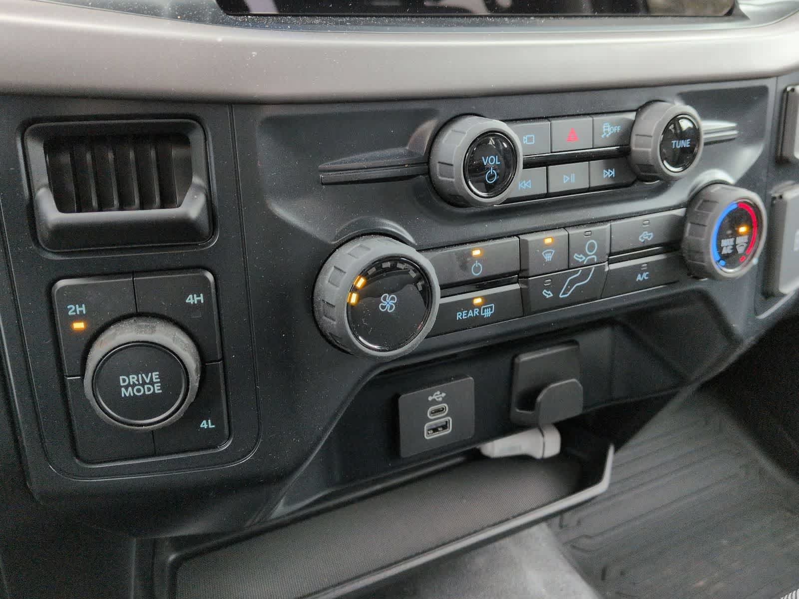 Used 2025 Ford F150 XL w/ Equipment Group 103A High AWD/4WD image 30