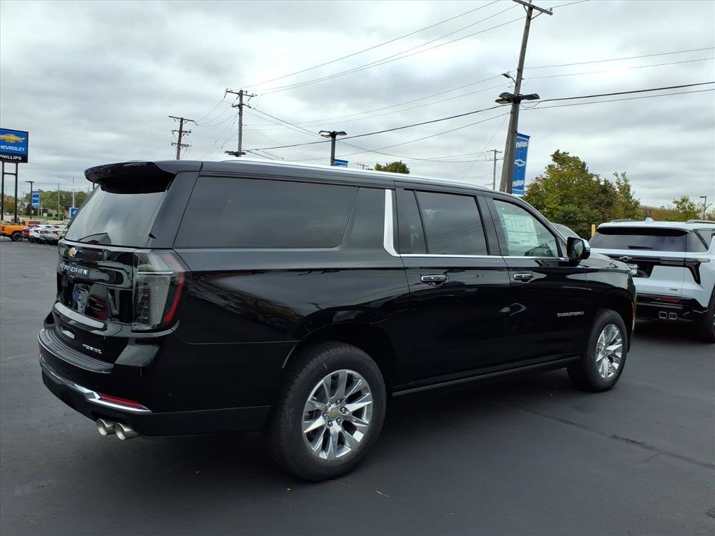 New 2026 Chevrolet Suburban Premier image 3