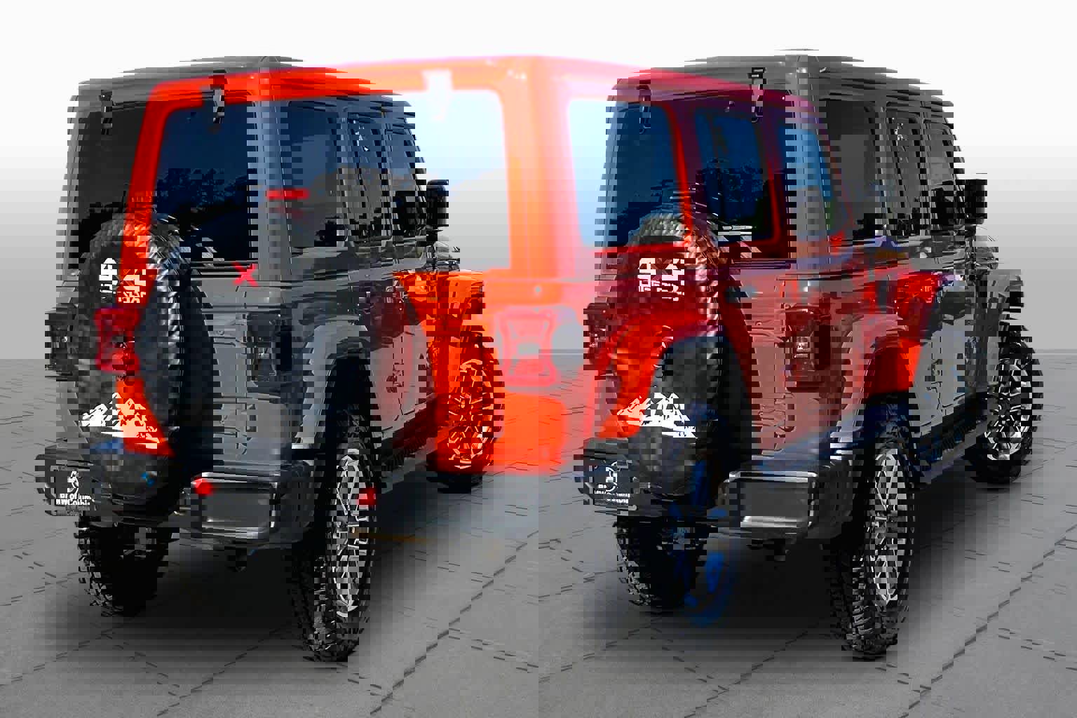 Used 2020 Jeep Wrangler Unlimited Sahara image 12