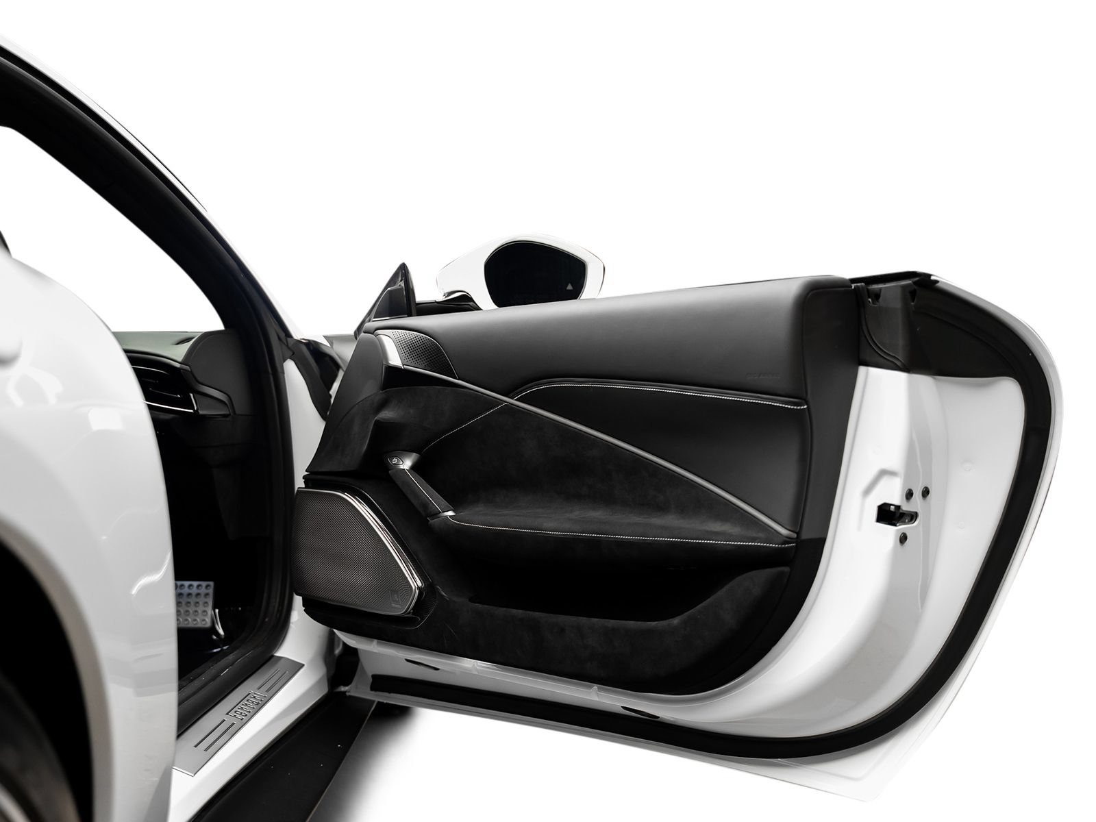 Used 2021 Ferrari Roma RWD image 52