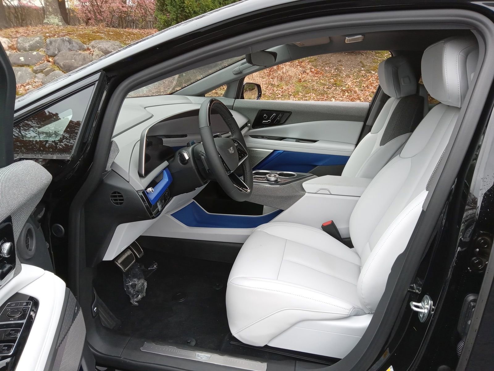 New 2026 Cadillac Optiq Sport 1 image 11