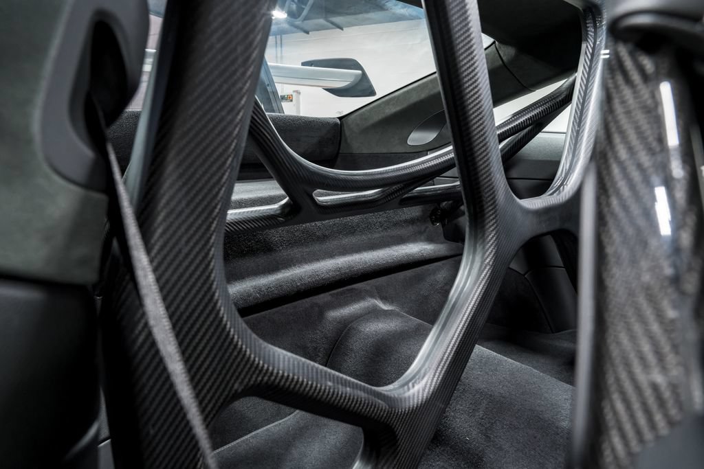 Used 2025 Porsche 911 GT3 RS RWD image 32