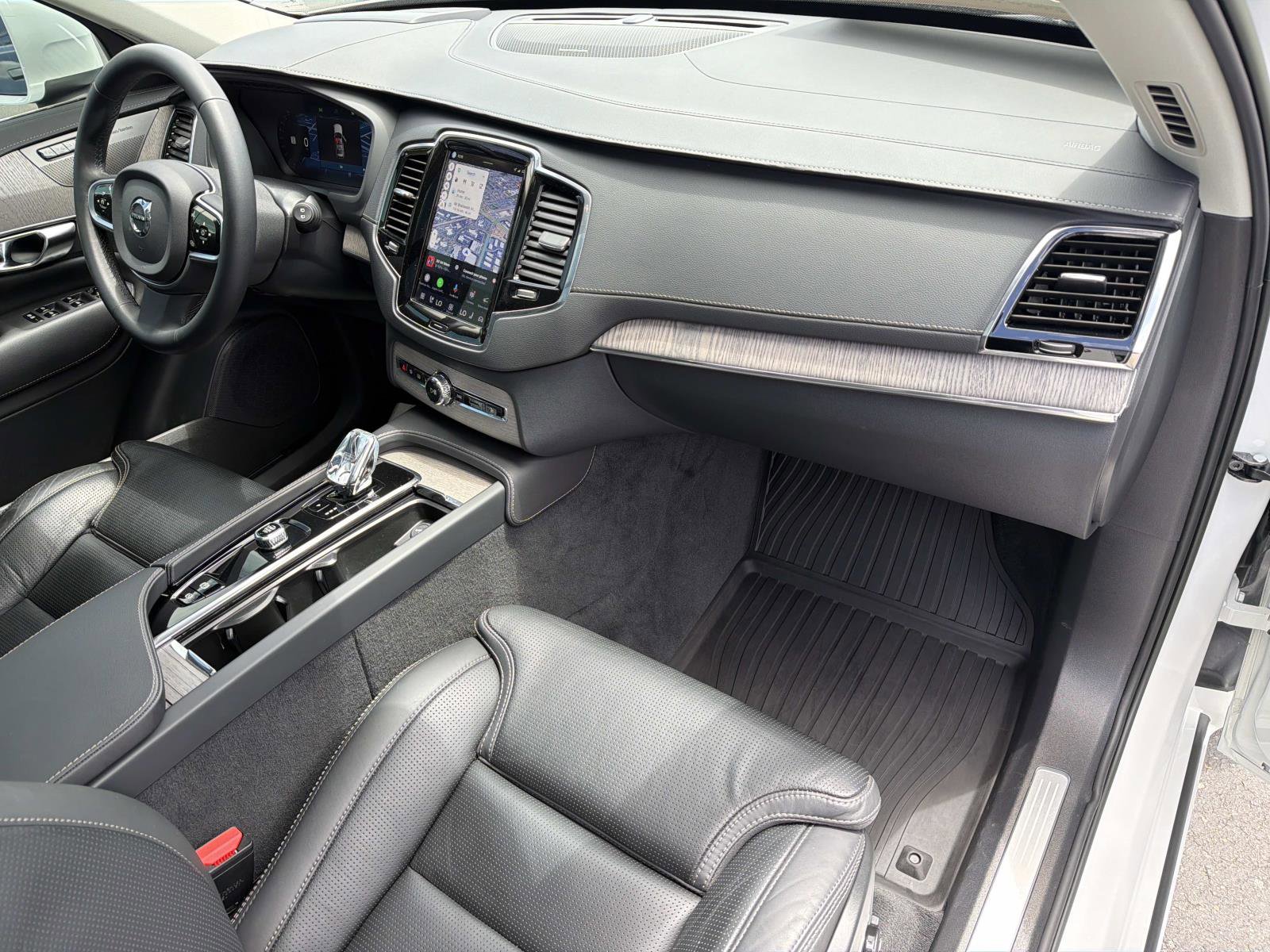 Certified 2023 Volvo XC90 B6 Ultimate w/ Protection Package Premier AWD/4WD image 27