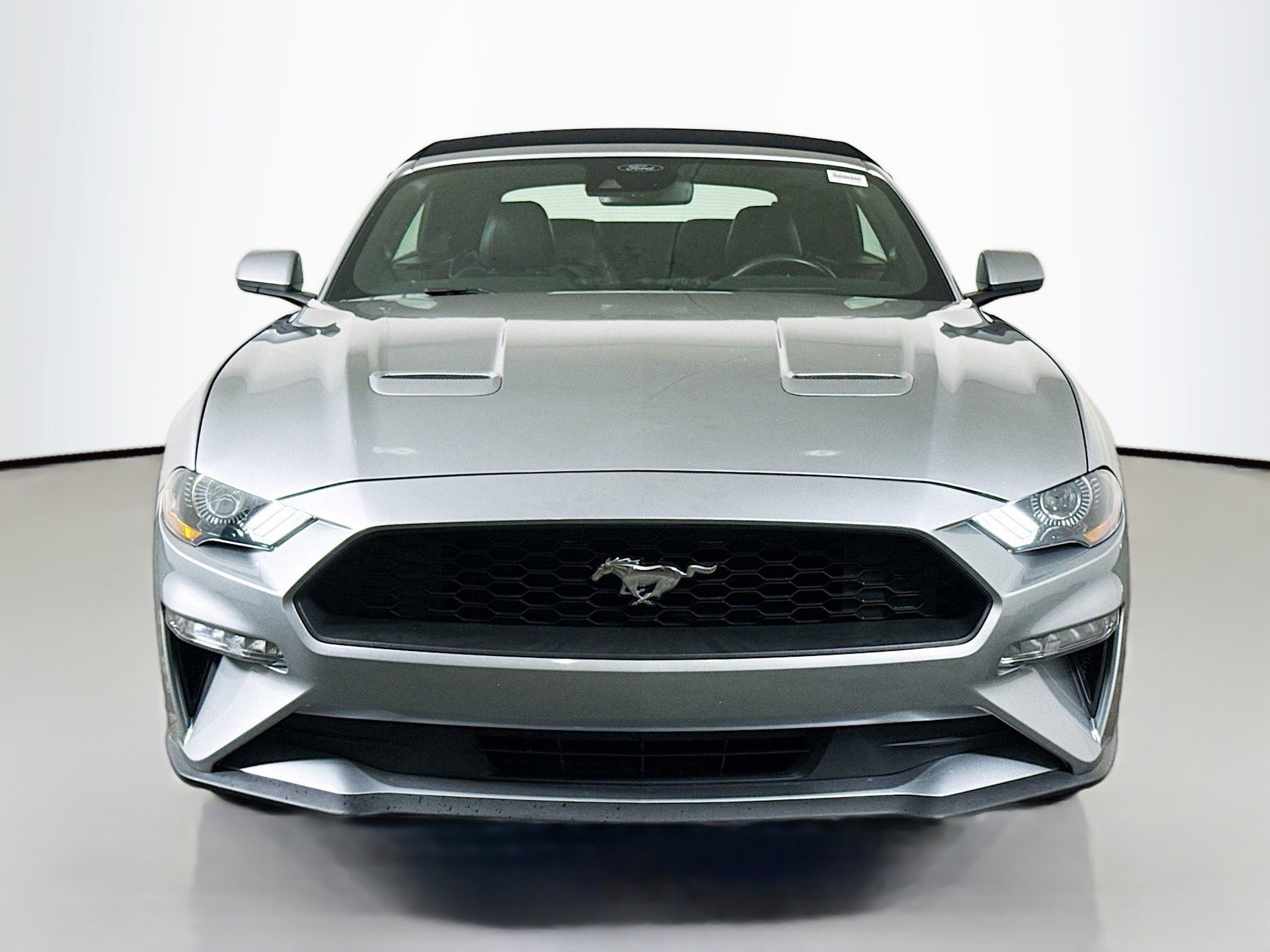 Used 2023 Ford Mustang Premium image 2