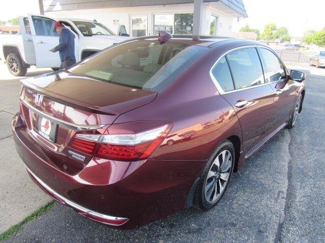 Used 2017 Honda Accord Touring image 8