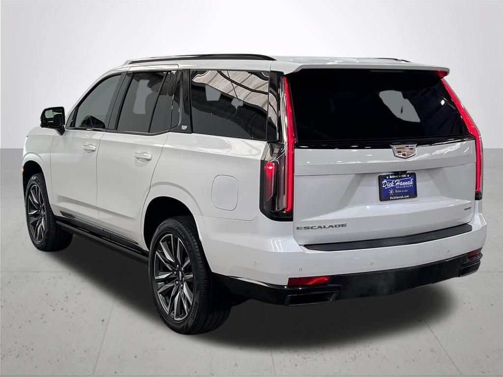 Used 2022 Cadillac Escalade Sport Platinum w/ Heavy-Duty Trailer Package AWD/4WD image 15