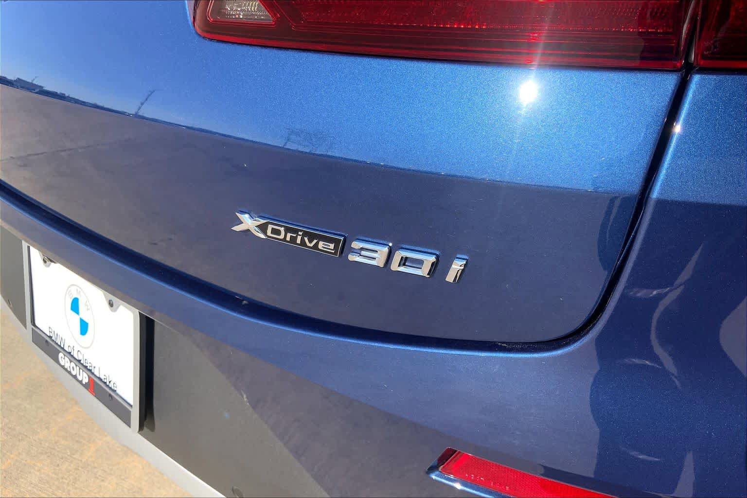 Used 2024 BMW X4 xDrive30i w/ Premium Package image 9