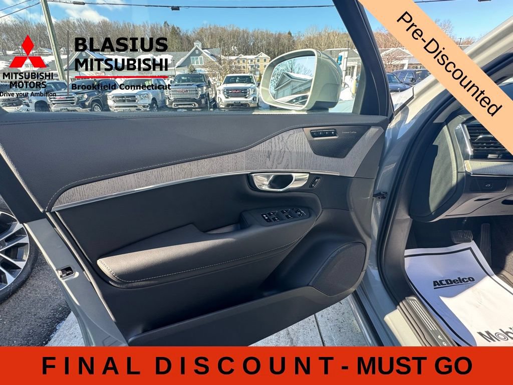 Used 2025 Volvo XC90 B6 Ultra w/ Protection Package Premier AWD/4WD image 21