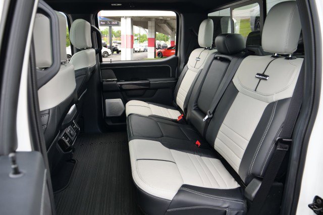 Used 2024 Ford F150 Lightning Platinum AWD/4WD image 30