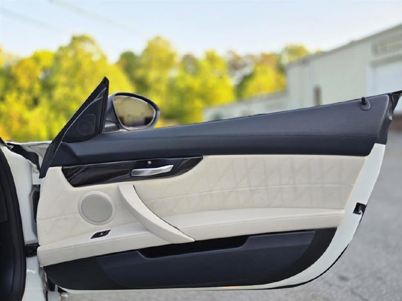 Used 2011 BMW Z4 sDrive35is RWD image 29