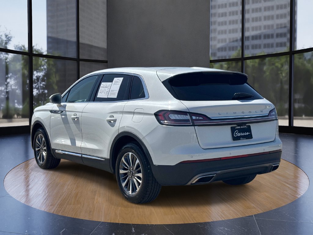 Certified 2023 Lincoln Nautilus Reserve w/ Luxury Package FWD image 5
