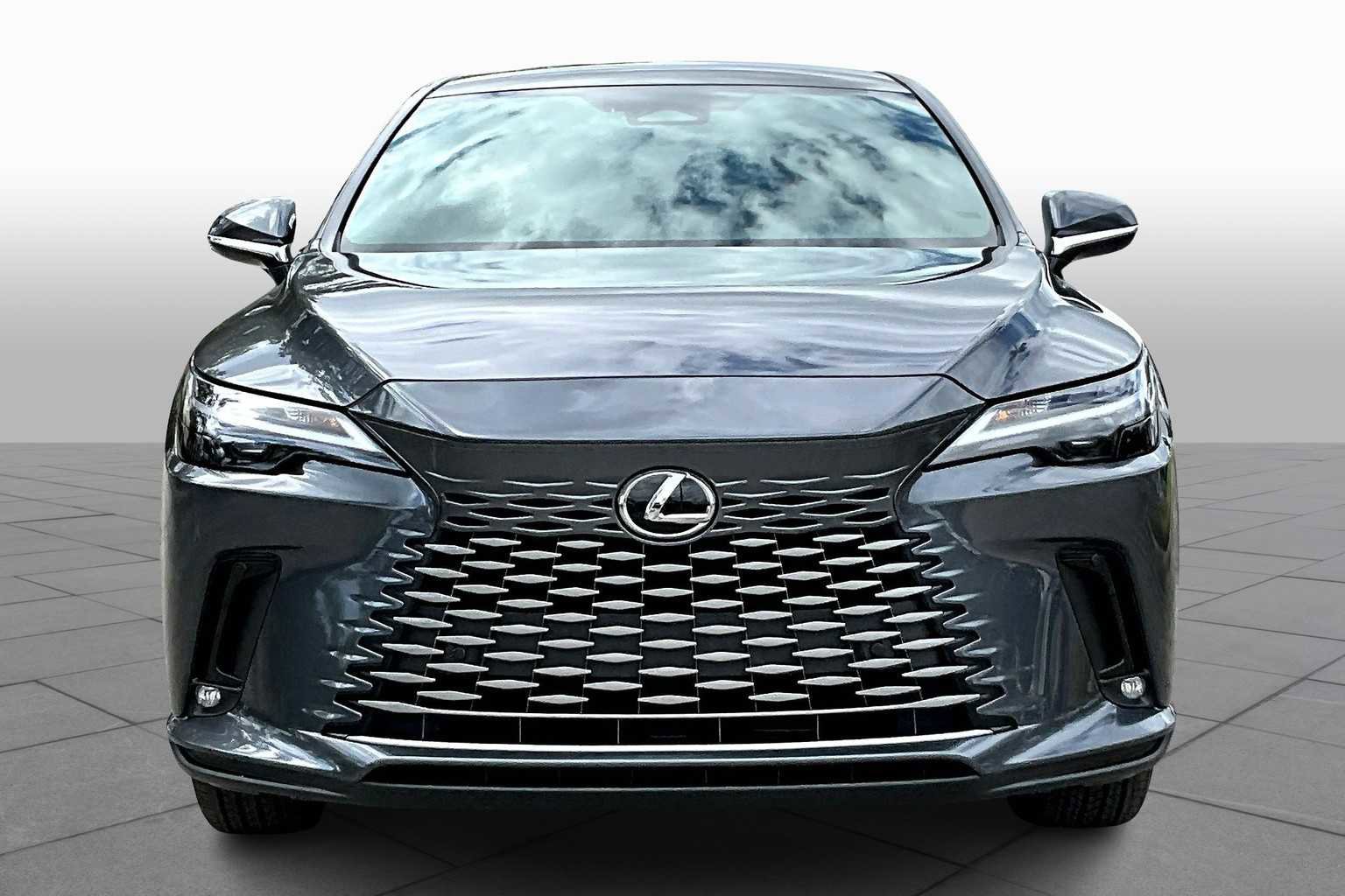 Used 2025 Lexus RX 350 FWD w/ Technology Package image 3