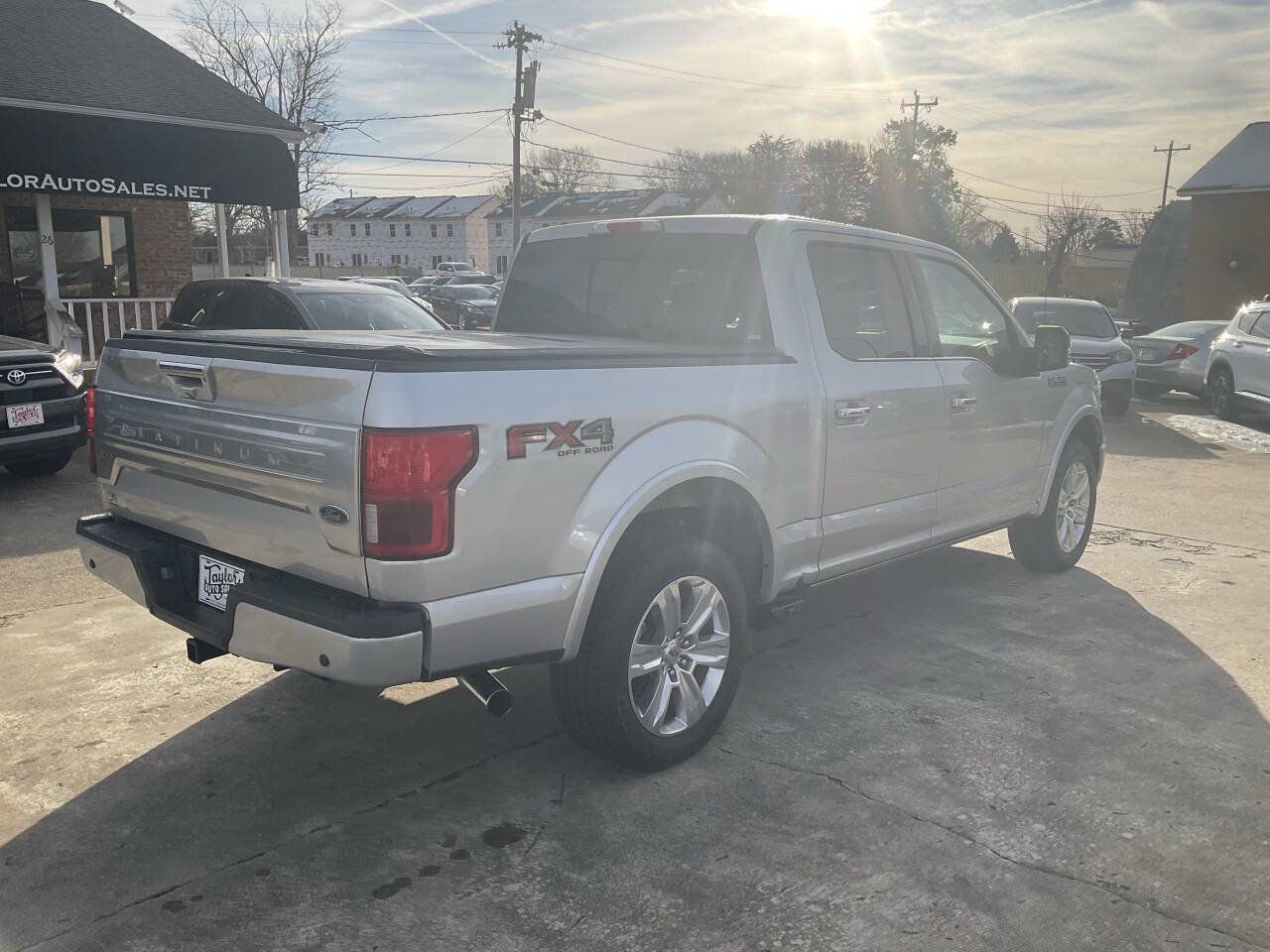 Used 2019 Ford F150 Platinum w/ Equipment Group 701A Luxury image 3