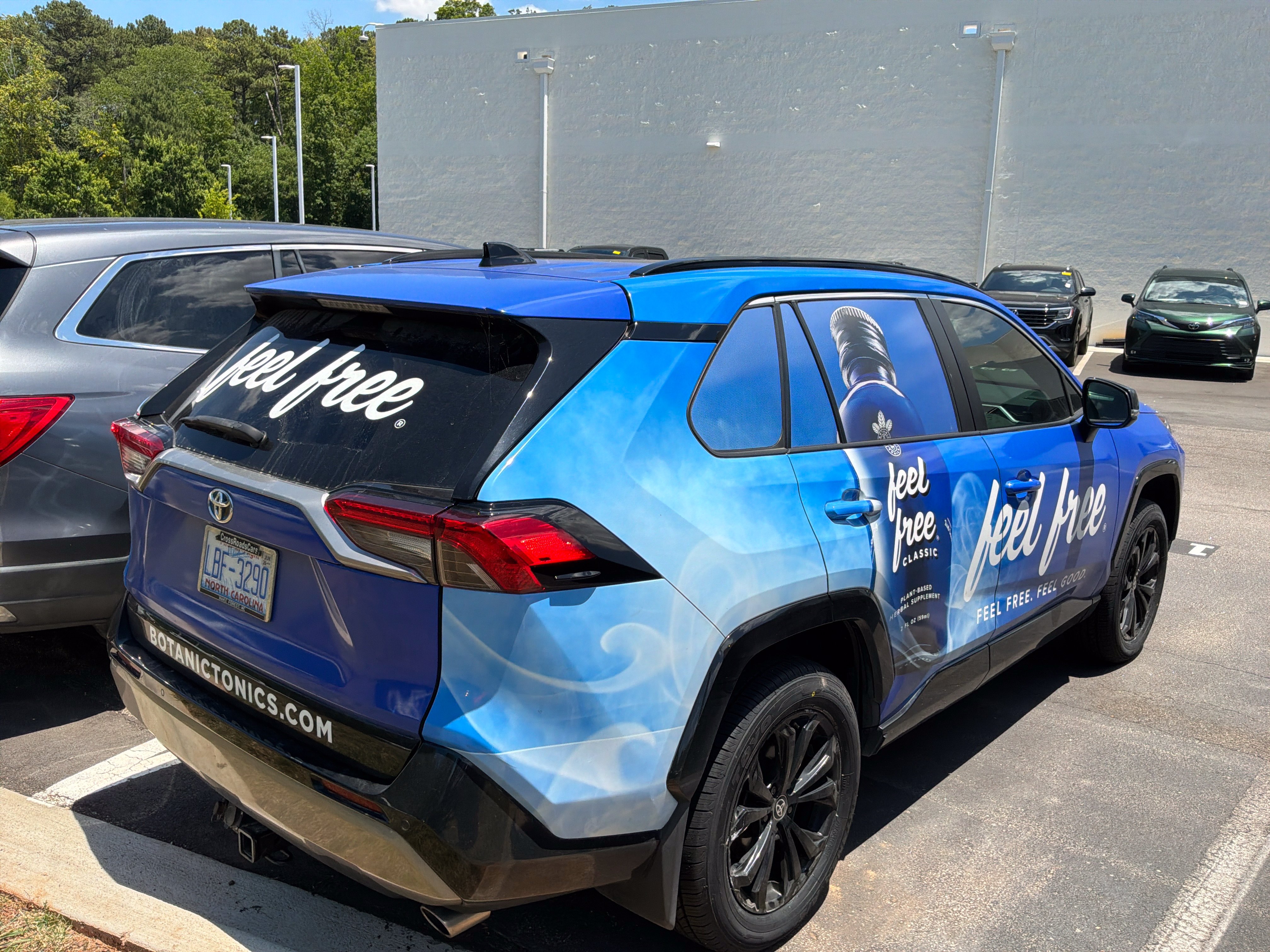 Used 2022 Toyota RAV4 XSE AWD/4WD image 6