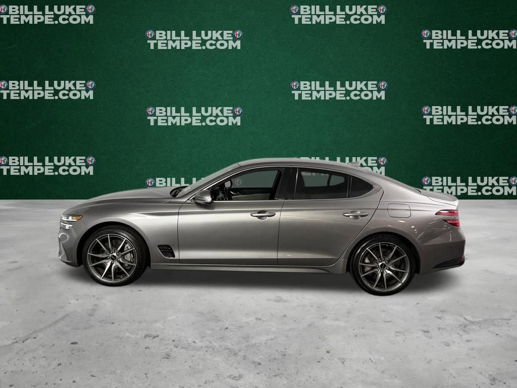 Used 2025 Genesis G70 2.5T image 9
