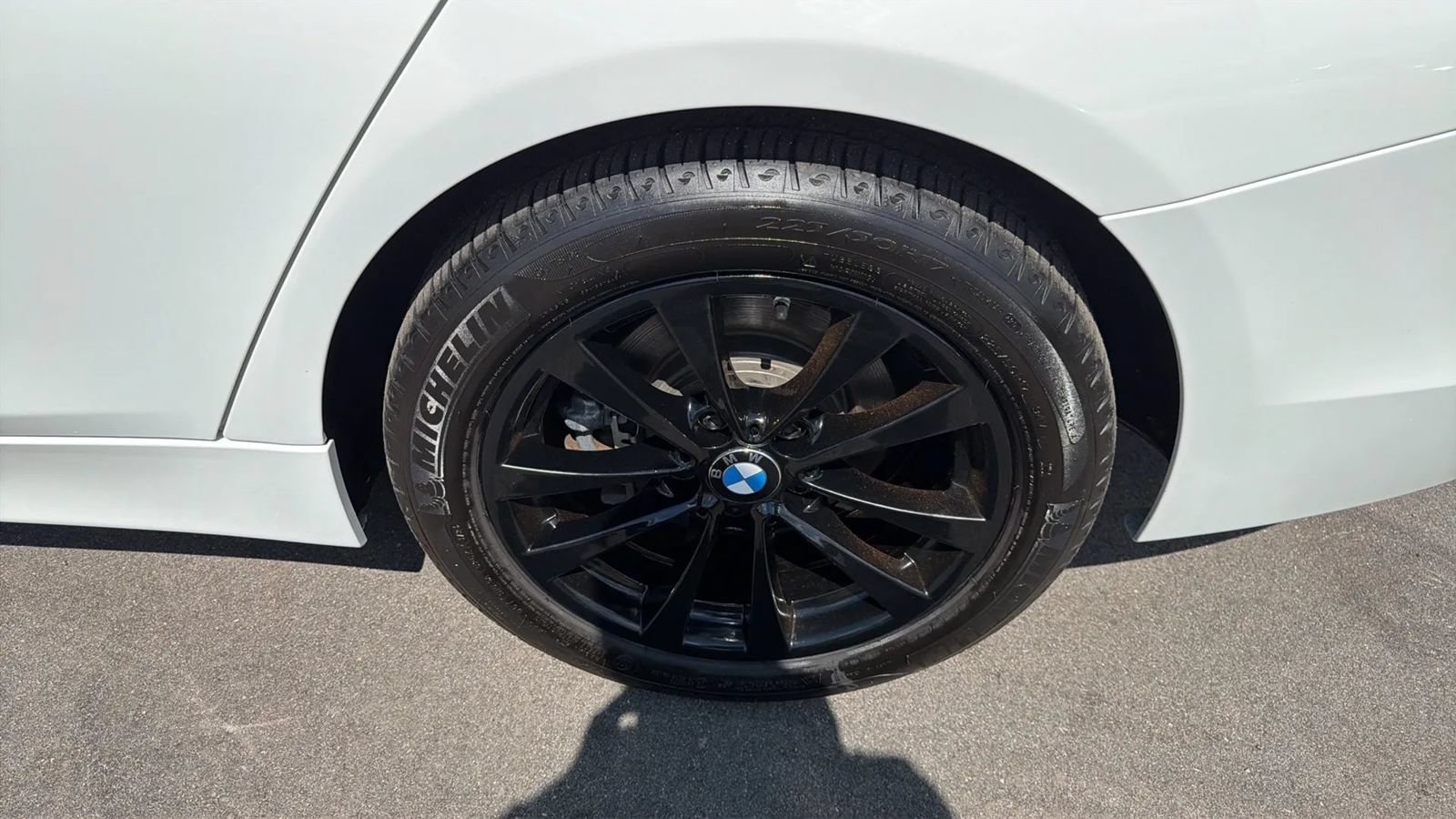 Used 2018 BMW 320i xDrive Sedan w/ Convenience Package AWD/4WD image 12