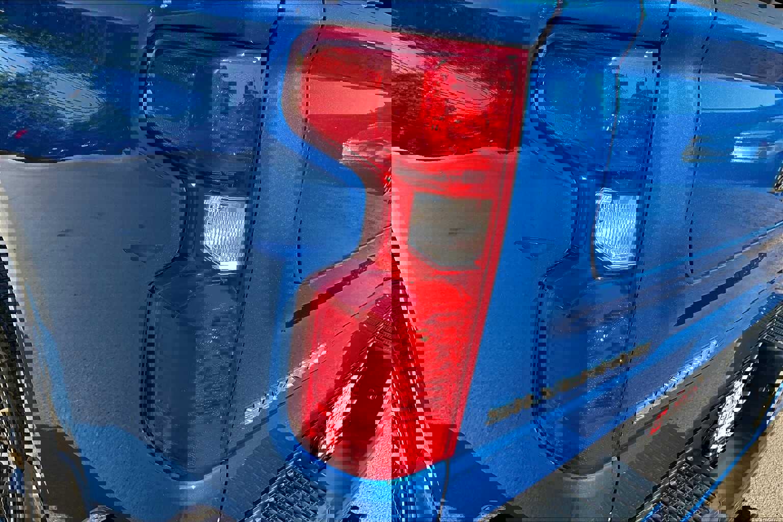 Used 2023 Chevrolet Silverado 1500 Custom image 42