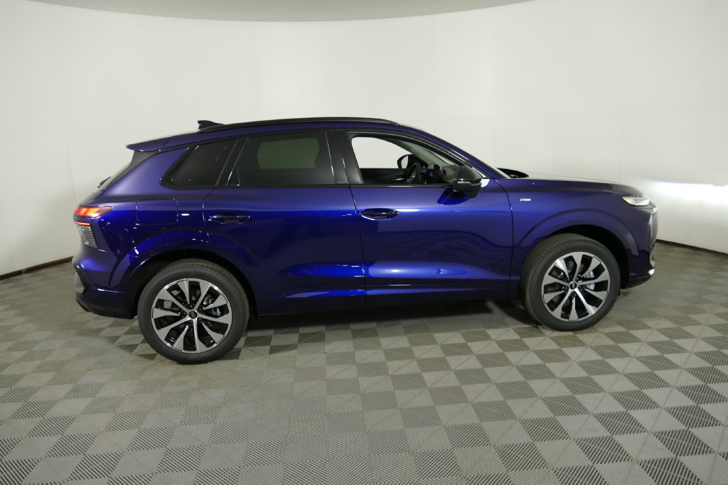 New 2026 Audi Q3 quattro 2.0T AWD/4WD image 2