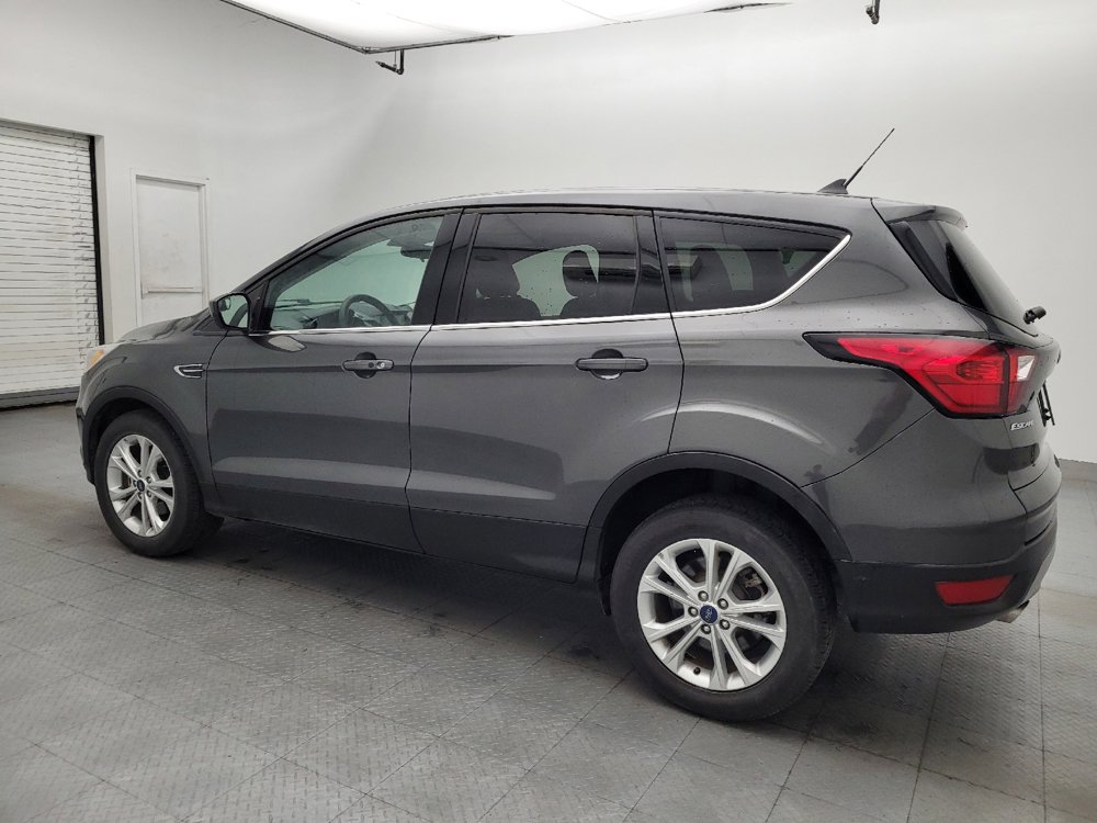 Used 2019 Ford Escape SE FWD image 3