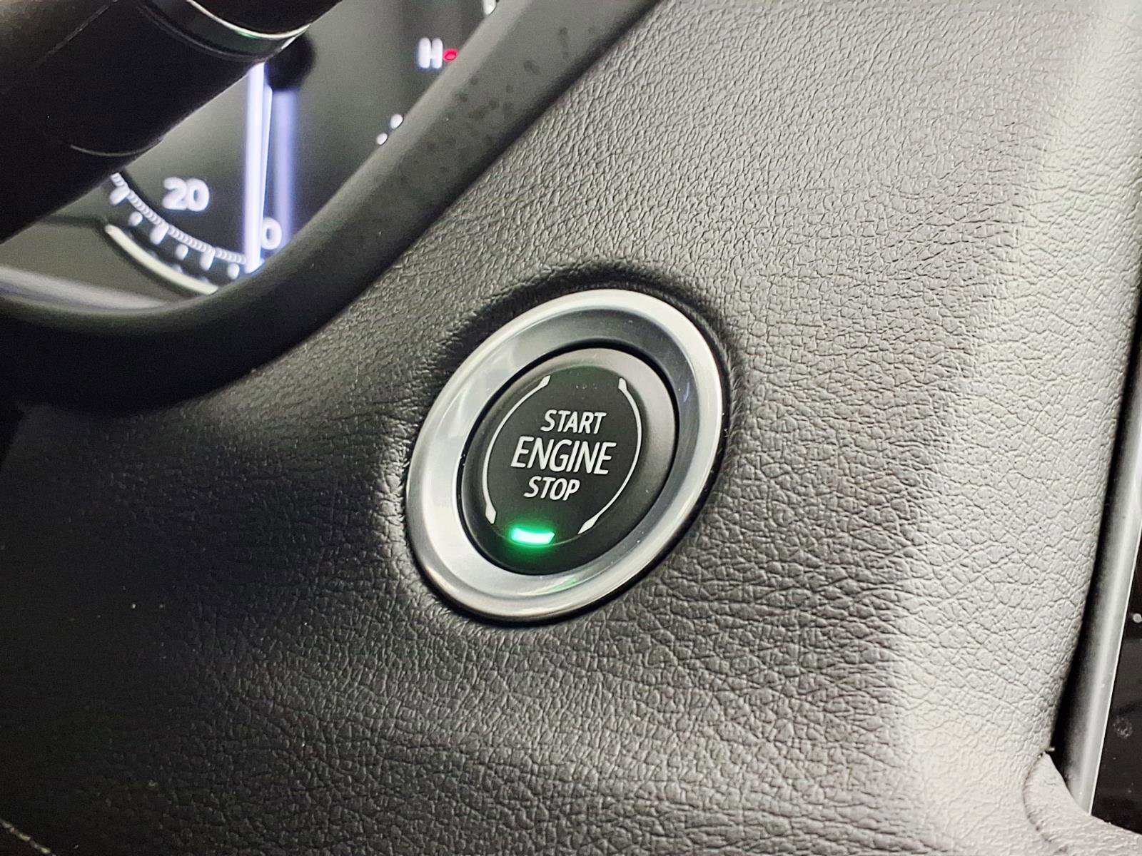 Used 2021 Cadillac XT4 Premium Luxury FWD image 23