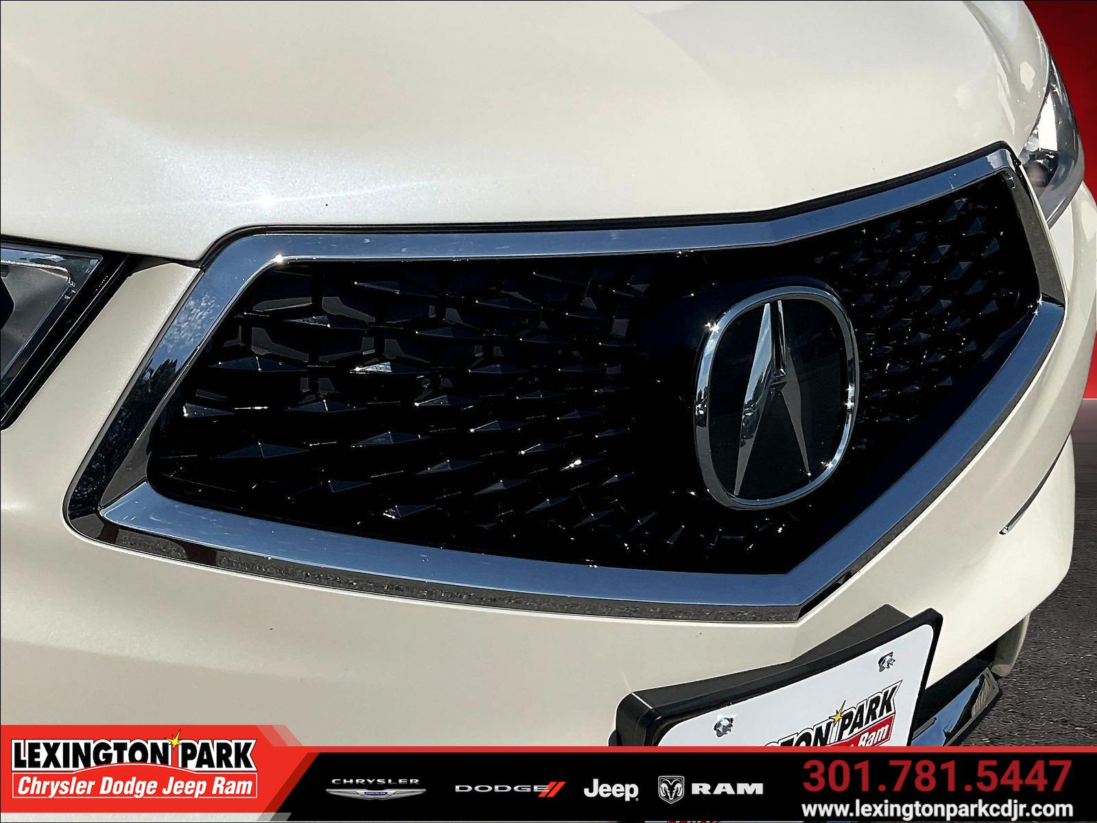 Used 2017 Acura MDX w/ Technology Package AWD/4WD image 32