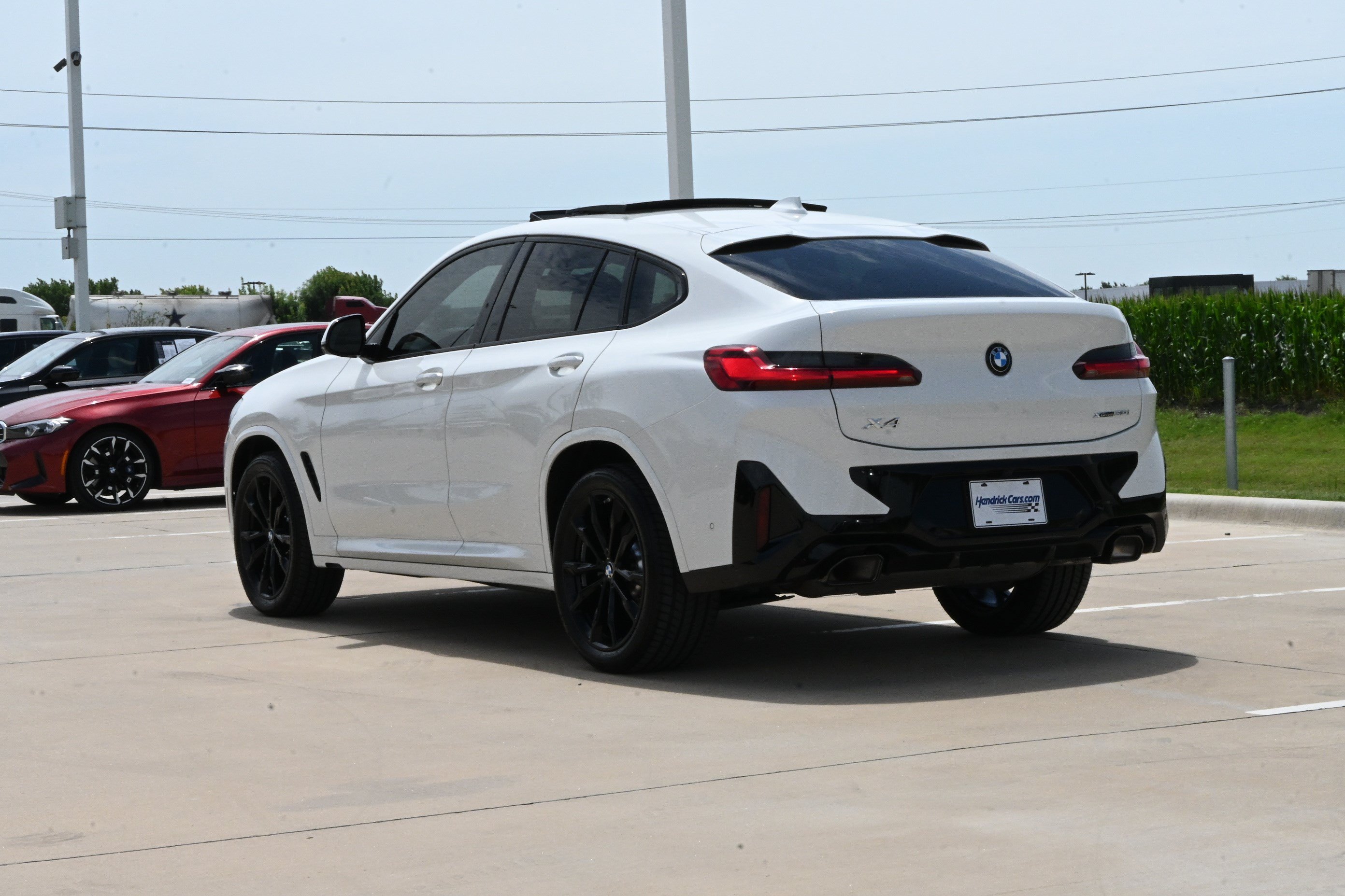 Certified 2025 BMW X4 xDrive30i w/ Premium Package AWD/4WD image 7