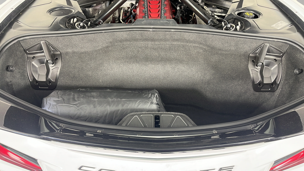 Used 2024 Chevrolet Corvette Stingray Preferred Cpe w/ Z51 Performance Package RWD image 16