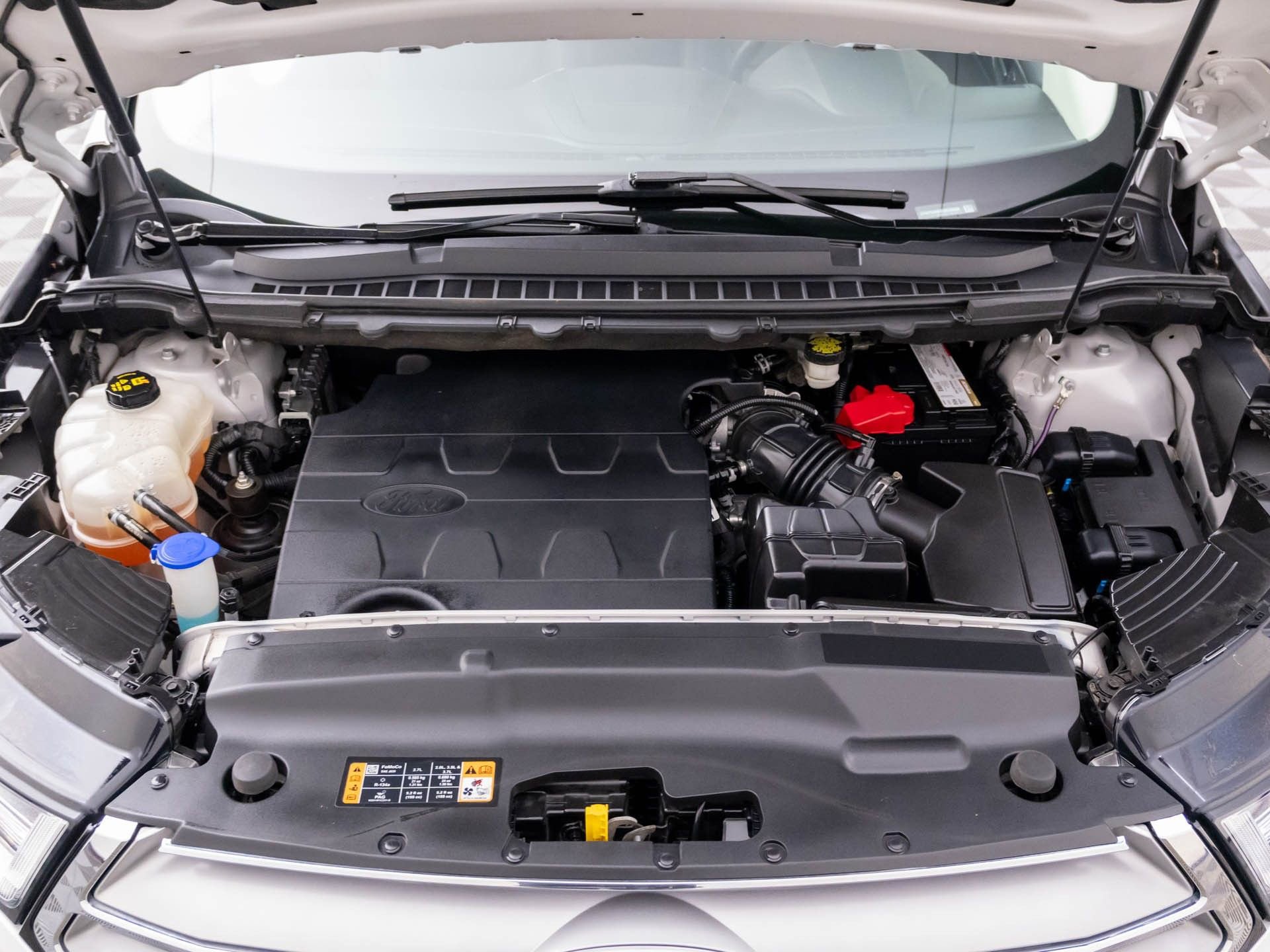 Used 2017 Ford Edge Titanium w/ Equipment Group 301A AWD/4WD image 31