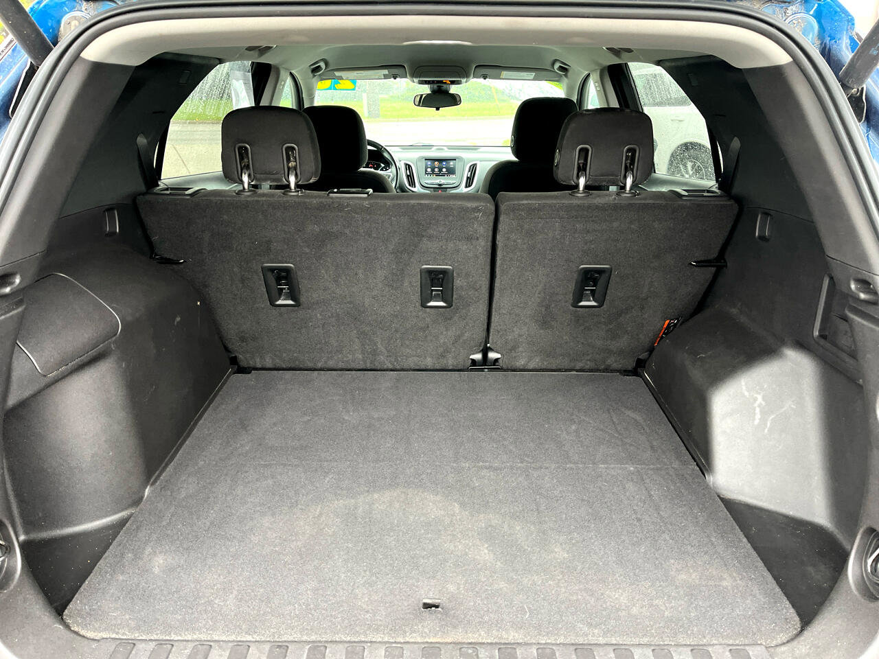 Used 2020 Chevrolet Equinox LT w/ Driver Convenience Package image 18