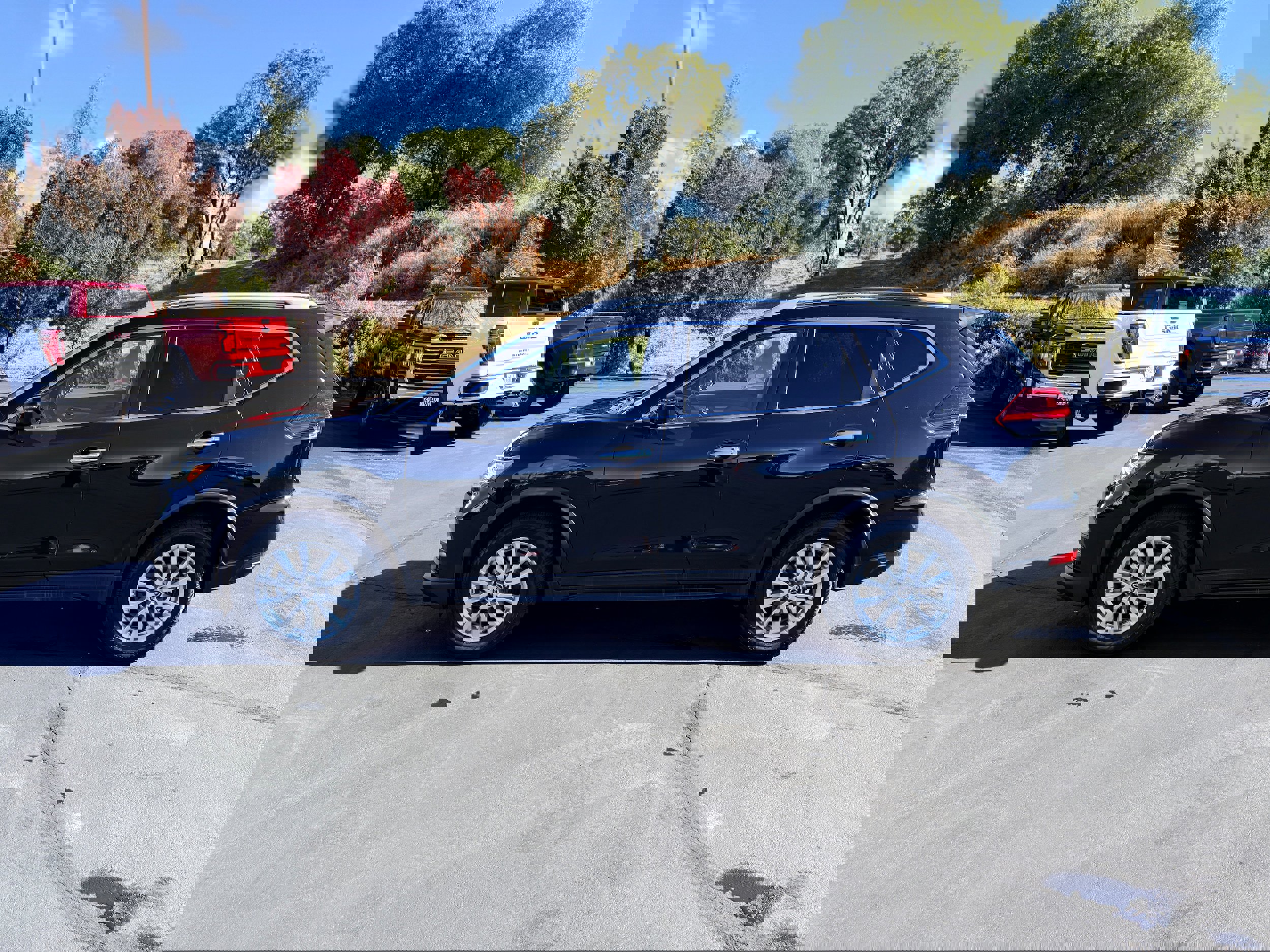 Used 2019 Nissan Rogue SV