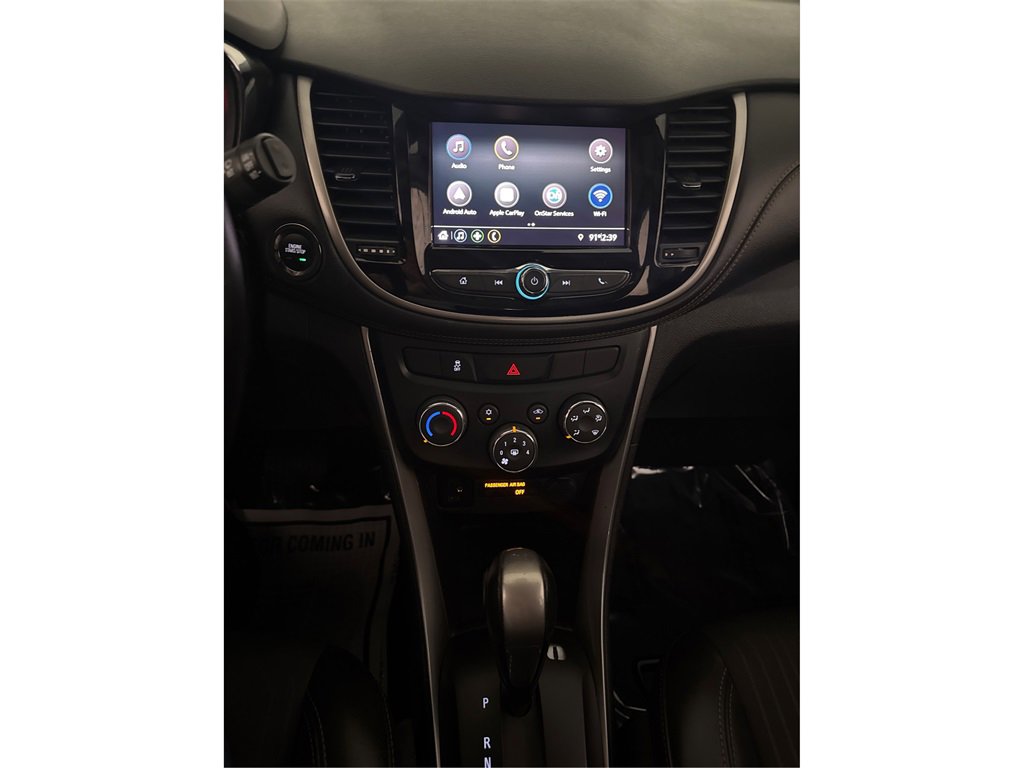 Used 2020 Chevrolet Trax LT w/ LT Convenience Package image 28