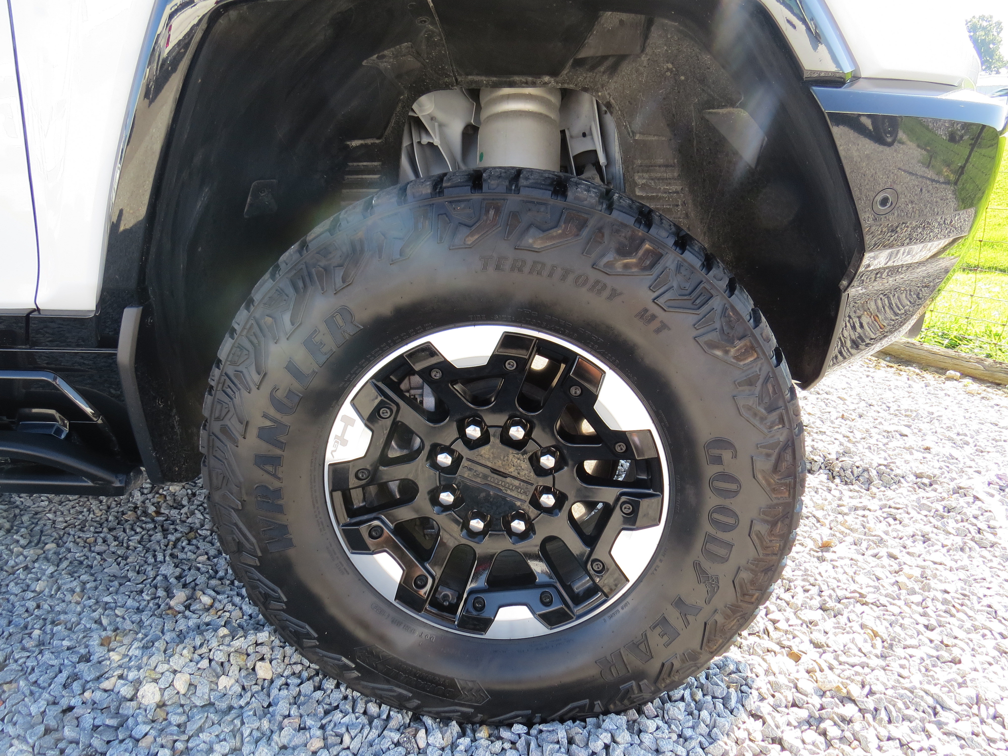 Used 2023 GMC Hummer EV Edition 1 AWD/4WD image 12