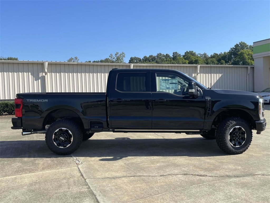 New 2026 Ford F250 Platinum image 2