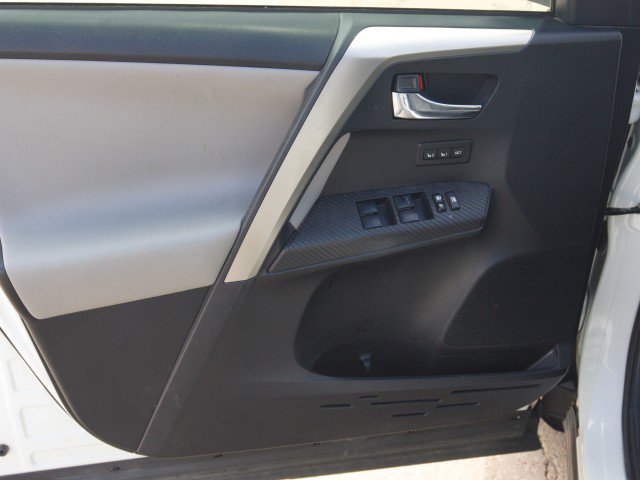 Used 2015 Toyota RAV4 Limited AWD/4WD image 12