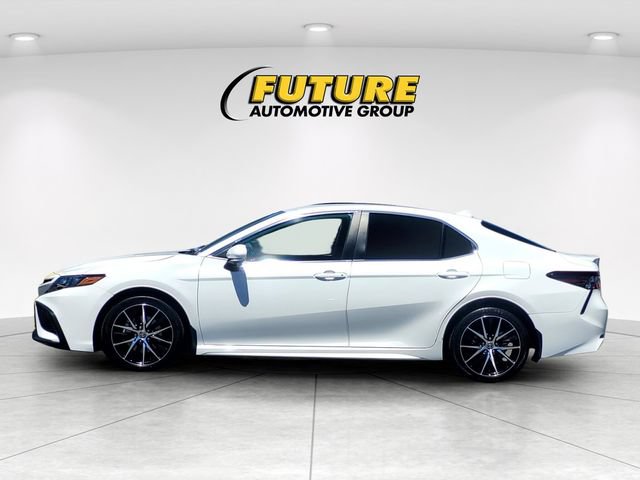 Used 2023 Toyota Camry SE w/ Convenience Package FWD image 7