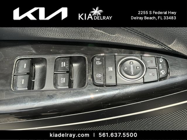 Used 2017 Kia Cadenza Technology FWD image 15