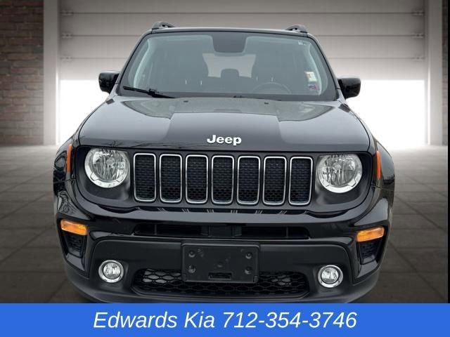 Used 2019 Jeep Renegade Latitude w/ Cold Weather Group image 10
