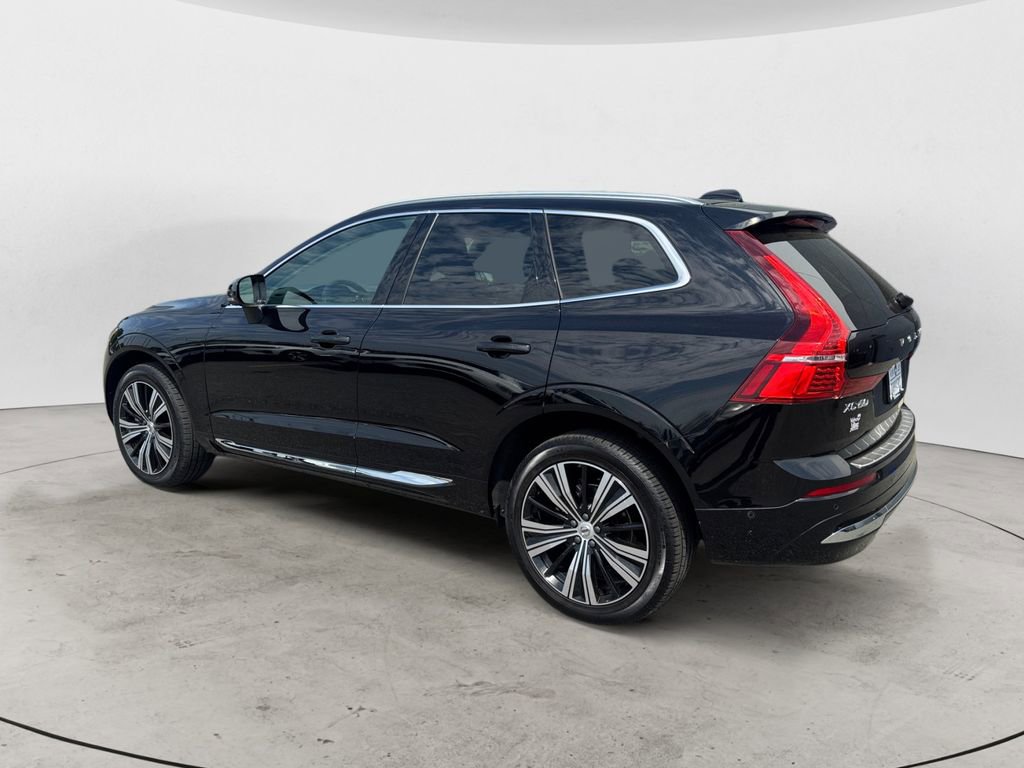 Certified 2023 Volvo XC60 B5 Plus w/ Climate Package AWD/4WD image 4