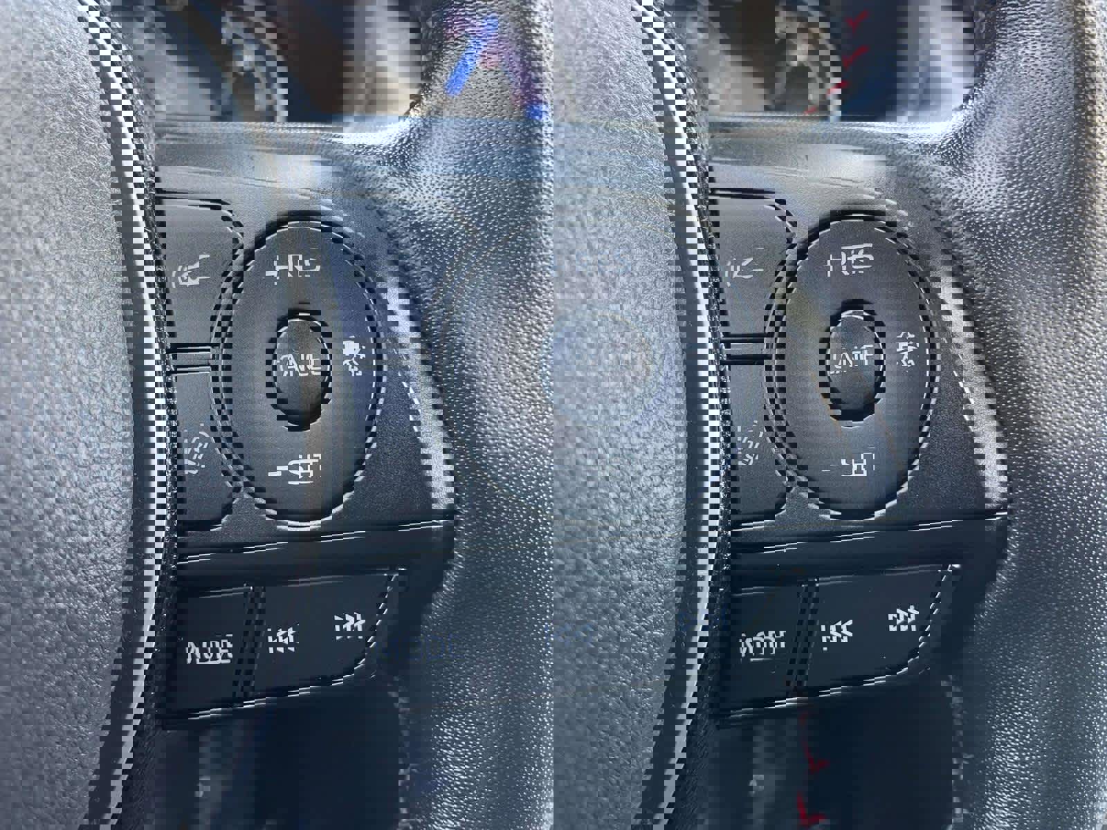 Used 2023 Toyota RAV4 SE image 16